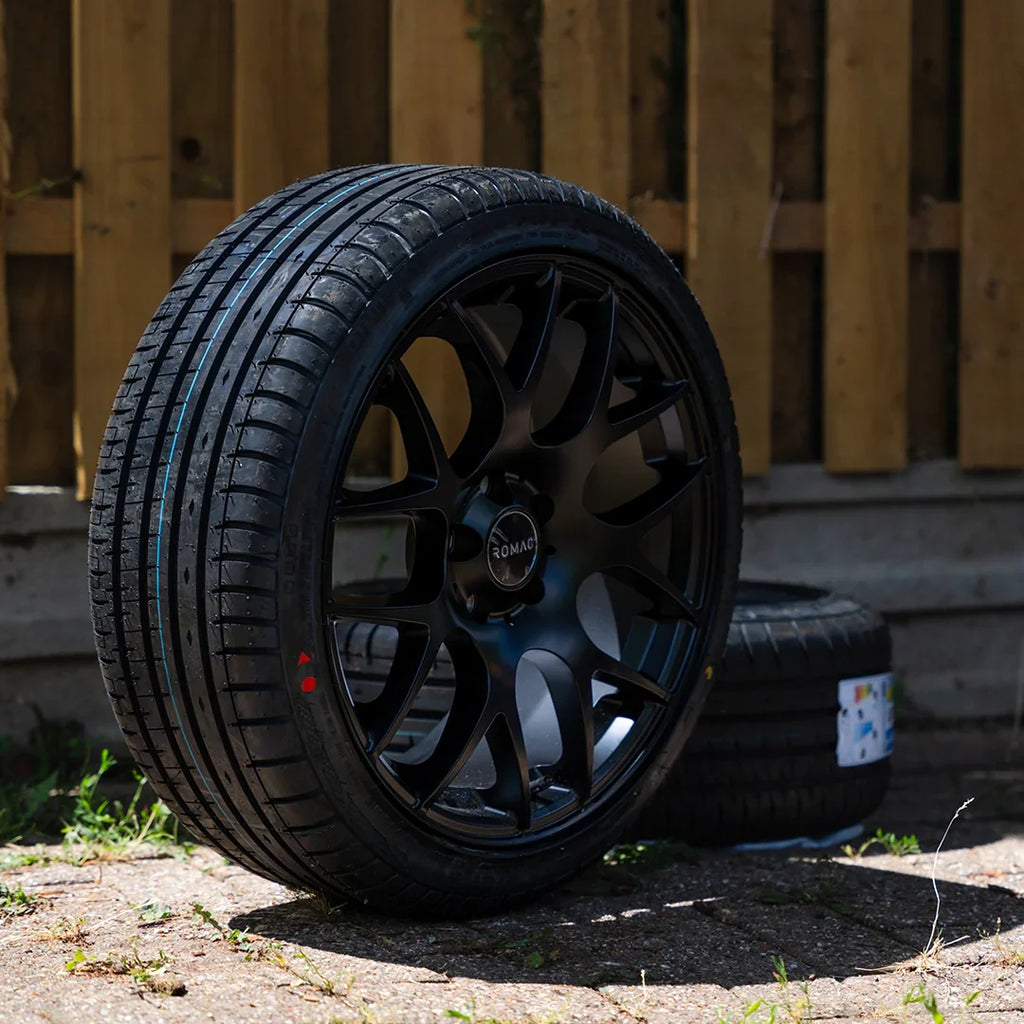 Accelera PHI-R 255 35 R20 97Y XL